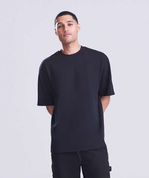 Signature heavyweight T